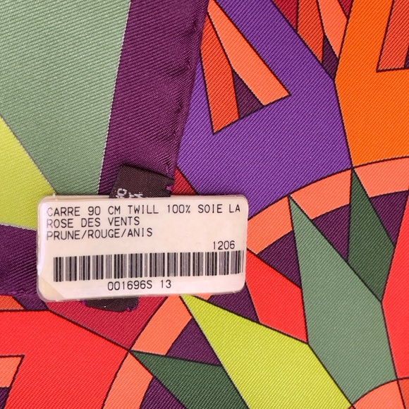 NWT Hermès scarf Carre 90 “La Rose des Vents” in Multi Color - Picture 3 of 10